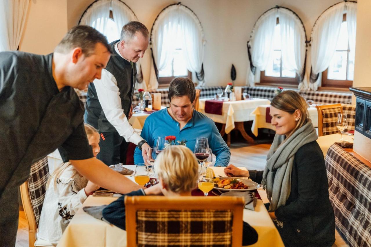 Hotel Mittagskogel Pitztal Sankt Leonhard im Pitztal Ngoại thất bức ảnh