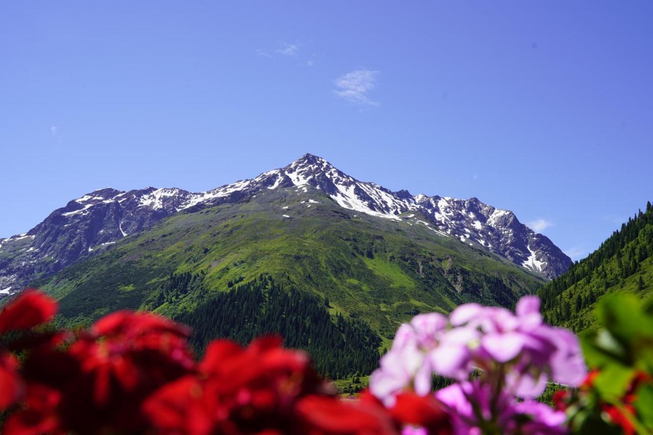 Hotel Mittagskogel Pitztal Sankt Leonhard im Pitztal Ngoại thất bức ảnh
