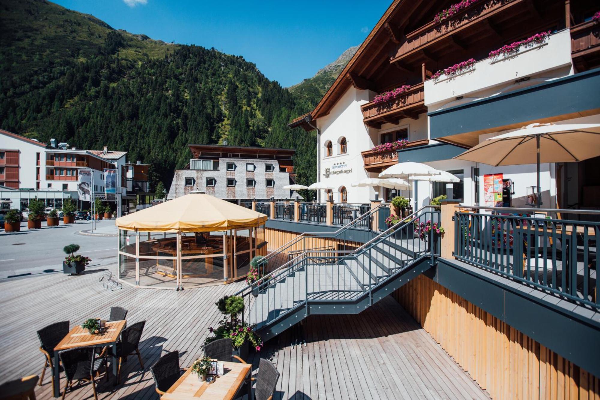 Hotel Mittagskogel Pitztal Sankt Leonhard im Pitztal Ngoại thất bức ảnh