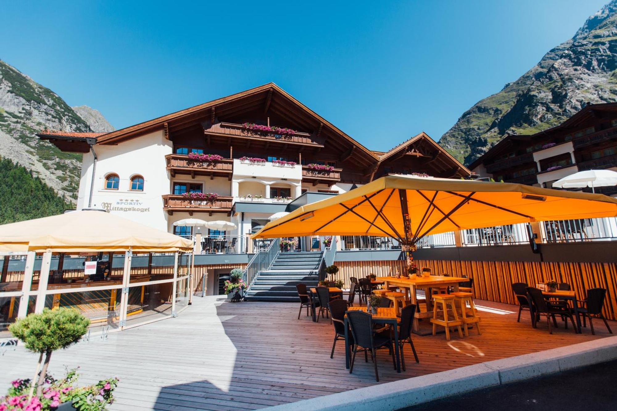 Hotel Mittagskogel Pitztal Sankt Leonhard im Pitztal Ngoại thất bức ảnh