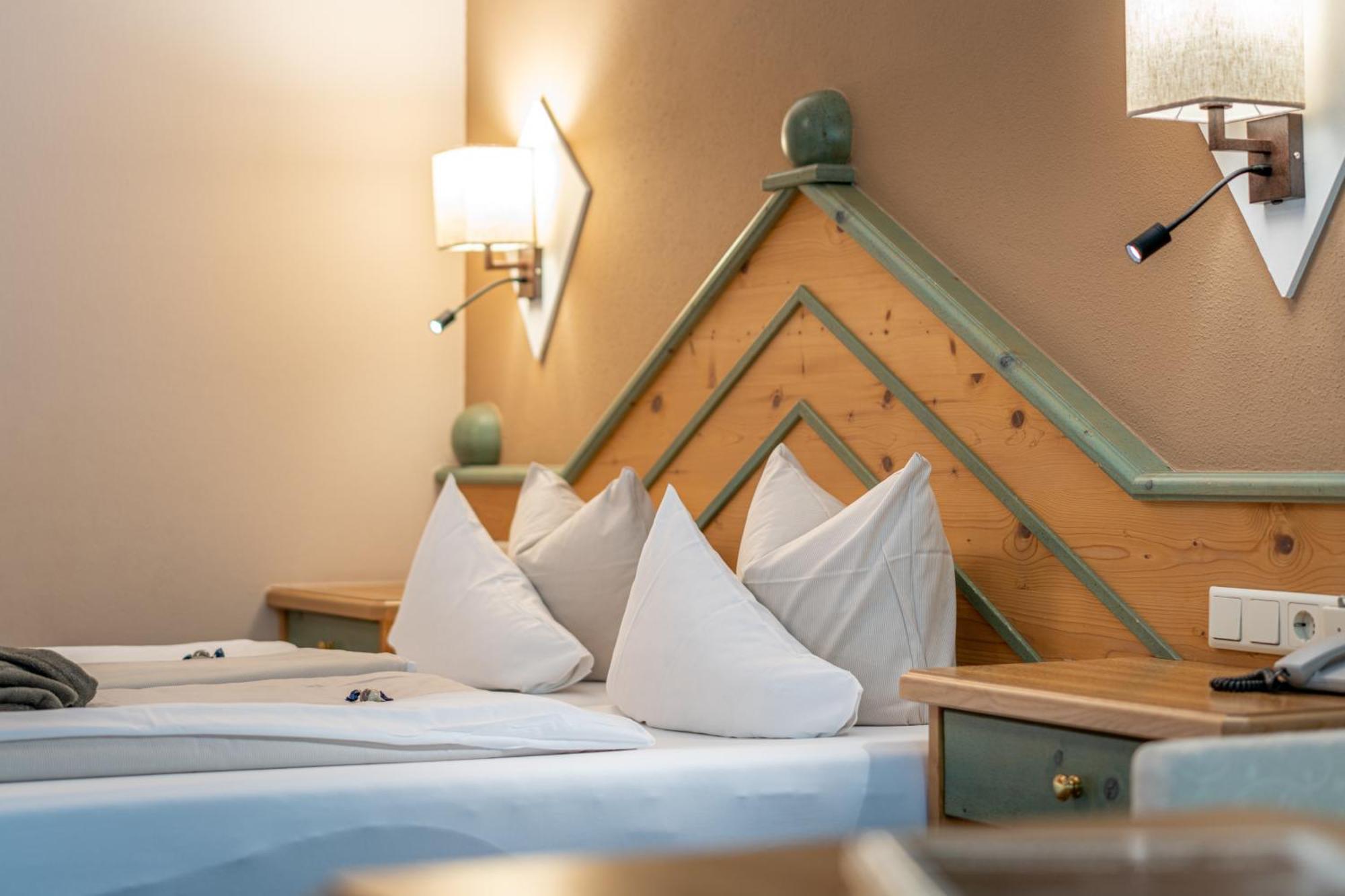 Hotel Mittagskogel Pitztal Sankt Leonhard im Pitztal Ngoại thất bức ảnh